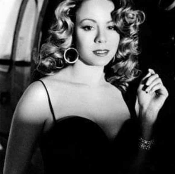 Meet your Posher! - Picture 1 of 14